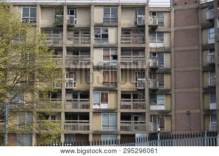 Sheffield / Uk - March 31 2019:  Full Frame View Of Park Hill Sheffield, Abandoned Flats Waiting For