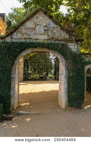 Eyrignac, France - September 2, 2018: The Picturesque Jardins Du Manoir D Eyrignac In Dordogne. Fran