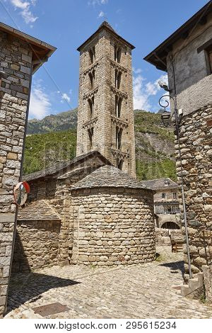 Spanish Romanesque Art. Santa Eulalia De Erill-la-vall Church. Boi Valley