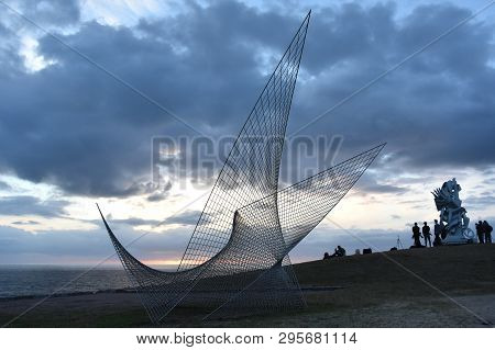 Sydney, Australia - Oct 27, 2018. Matthew Harding: Antithesis. Sculpture By The Sea Along The Bondi 