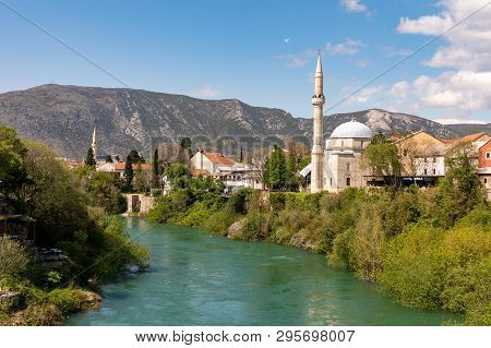 Mostar, Bosnia And Herzegovina - April 2017: Nerteva River And Old City Of Mostar, With Ottoman Mosq