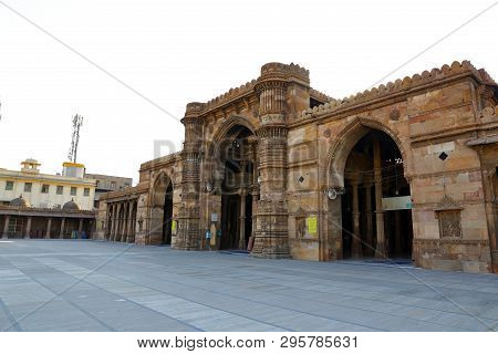 Jama Masijd Mosque In Makaraba, Ahmedabad In The Indian State Of Gujarat