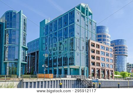 Berlin, Germany - April 22, 2018: Banks Of The River Spree With The Hotel Abion Spreebogen Waterside
