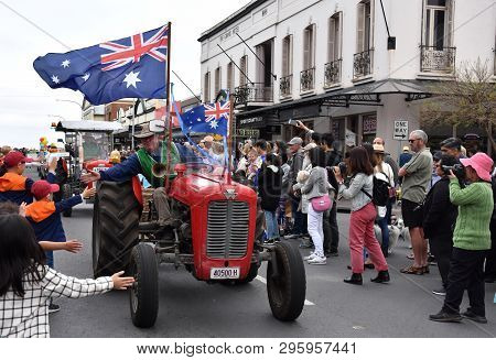 Bowral, Australia - Sept 22, 2018. Tulip Time Street Parade Features Classic And Vintage Cars, March