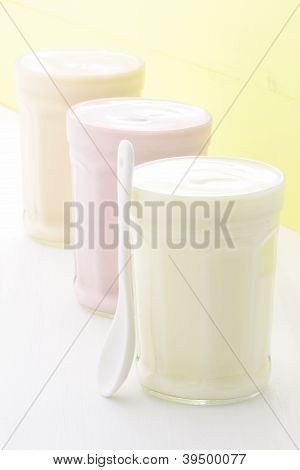 delizioso yogurt fresco