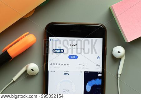New York, United States - 7 November 2020: Oral-b App Store Logo On Phone Screen, Illustrative Edito
