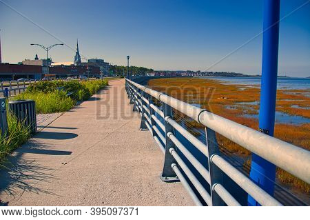 This Place Is Located Right In The City Center. It Is Early In The Morning And The Tide Was Low. The