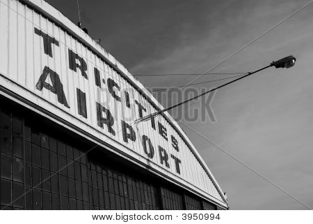 Eski Hangar