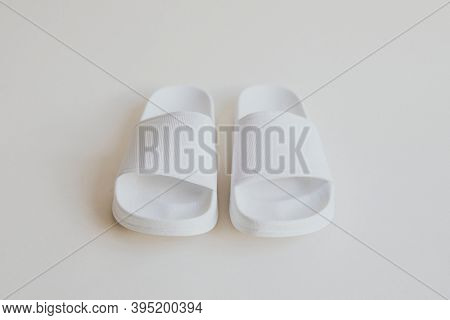 White slide sandal summer slippers
