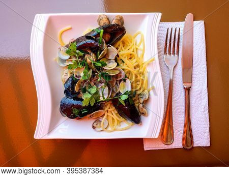 Frech Homemade Spaghetti Pasta With Vongole Sea Sheels, Musseld And Parsley Close Up