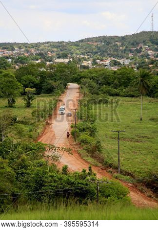 Mata De Sao Joao, Bahia / Brazil - October 6, 2020: View Of The Ba-505 Highway, A Road That Connects