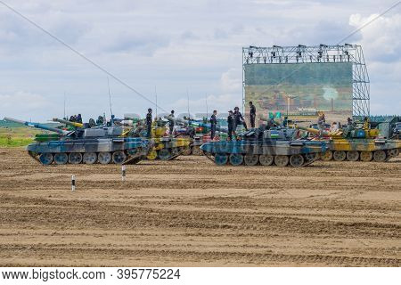 Alabino, Russia - August 27, 2020: Participants In The Tank Biathlon Competition After Finishing The