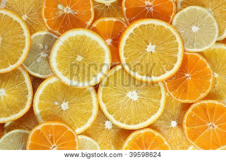 Oranžová
