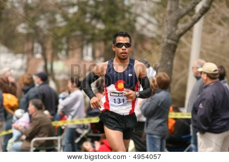 Boston - 20. dubna: Kyle Holmberg závody kopec Heartbreak během Bostonský maraton Duben 20, 2009