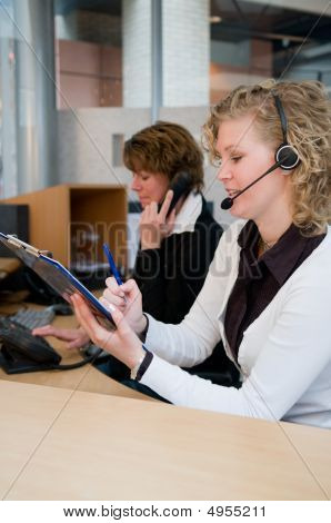 Front-Desk-worker