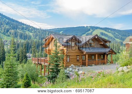 Luxury house against blue sky and gorgeous mountain landscape in Vancouver, Canada