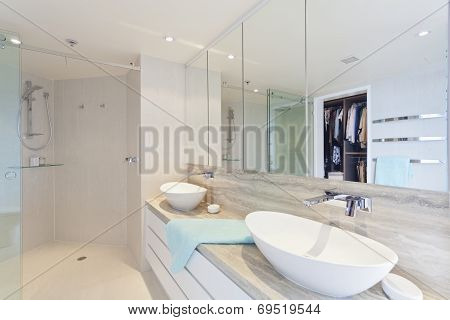 Modern Bathroom