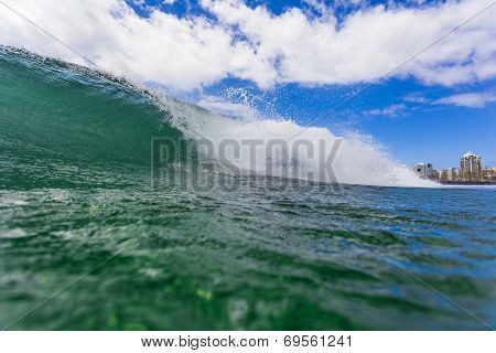 Breaking Wave