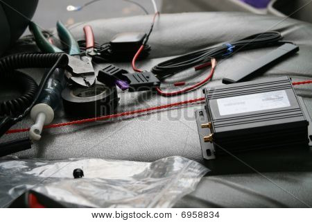 Narzędzia do instalacji 12V
