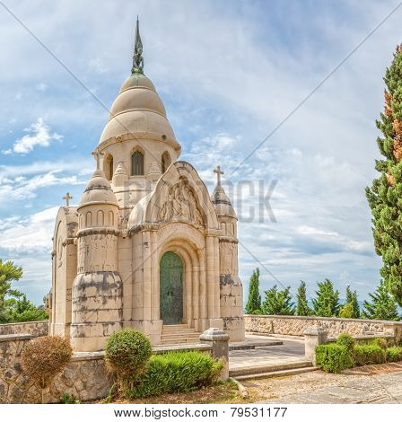 Supetar Mausoleum Petrinovic