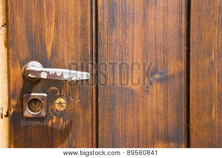 Jerago Abstract   Rusty Brass  Knocker In A