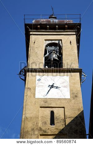 Somma    Abstract In  Italy