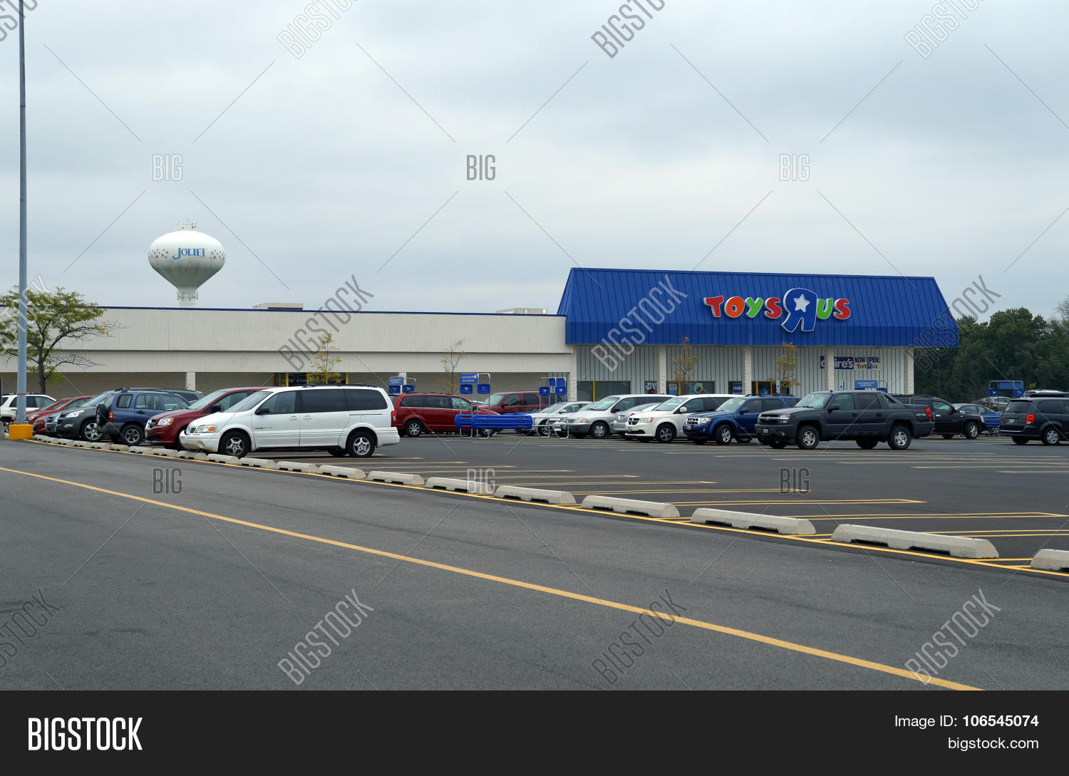 ToysRUs Image & Photo (Free Trial) Bigstock
