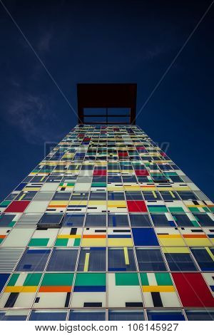 DUSSELDORF, GERMANY - OCTOBER, 2015: Modern architecture in Dusseldorf harbor