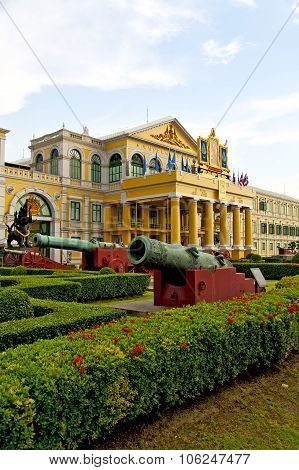 Cannon Bangkok Thailand   Architecture    Temple