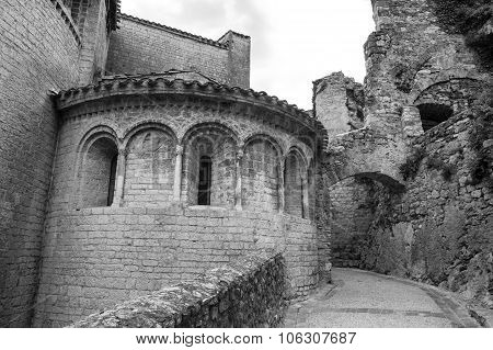 Saint-guilhem-le-desert (france)