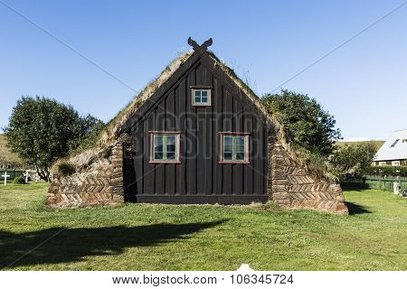 ICELAND, Glaumber - AUGUST 26, 2012: Old traditional Icelandic farm with mossy roofs - Glaumber.