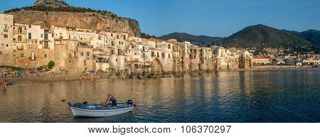 Lungomare Beach In Cefalu, Sicily. Italy.