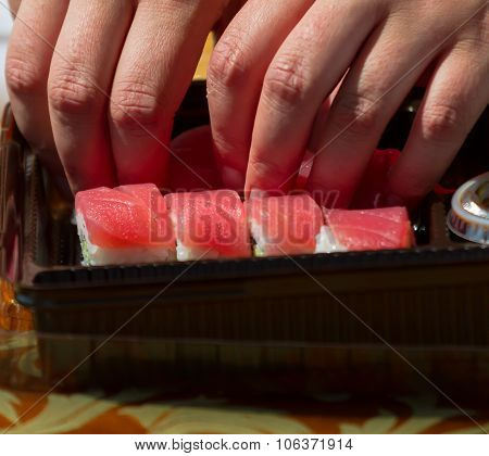 Making Sushi 32