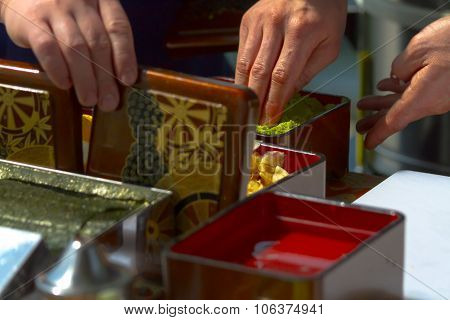 Making Sushi 26