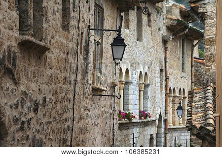 Saint-guilhem-le-desert (france)