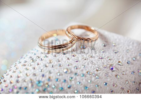 Gold Wedding Rings
