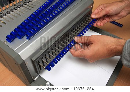 Comb Binder Machine With Clipping Path