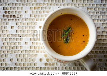 Soup with carrots, ginger and orange juice