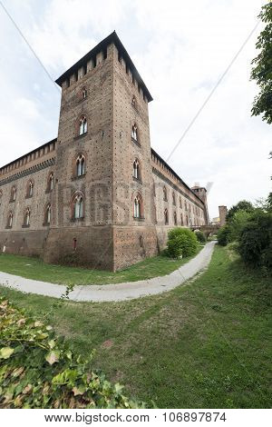 Pavia (italy): Castle