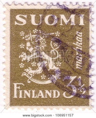 Finland - Circa 1942: A Stamp Printed In Finland Shows Lion Coat Of Arms, Circa 1942