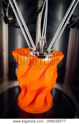 working 3d printer head, closeup view
