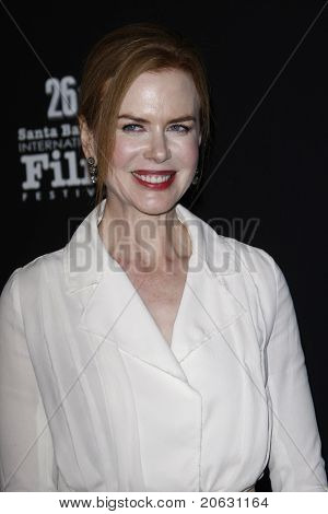 SANTA BARBARA - FEB 5: Nicole Kidman dorazí na kino předvoj Award Tribute Nicole Kidman držel