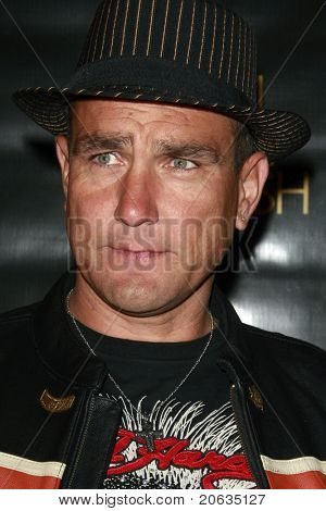 LOS ANGELES - 23 Mayıs: Vinnie Jones Christian Audigier'ın 50th birthday party at üzerinde Mayıs 23, 2 geldi.