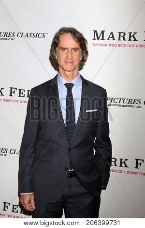 LOS ANGELES - SEP 26:  Jay Roach at the 