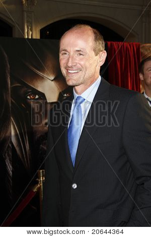 LOS ANGELES - 2. květen: Colm Feore na premiéře filmu Thor v divadle El Capitan, Los Angeles, Cal