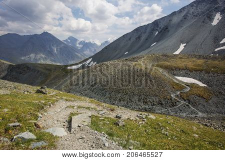 Pass Karatyurek. Altai Mountains Landscape.
