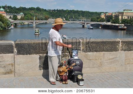 Prag puppeteerin