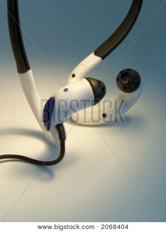 Hovedtelefoner også