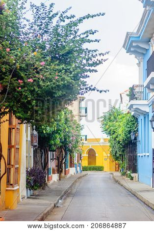 View on Colorful colonial buidlings in the streets of Cartagena