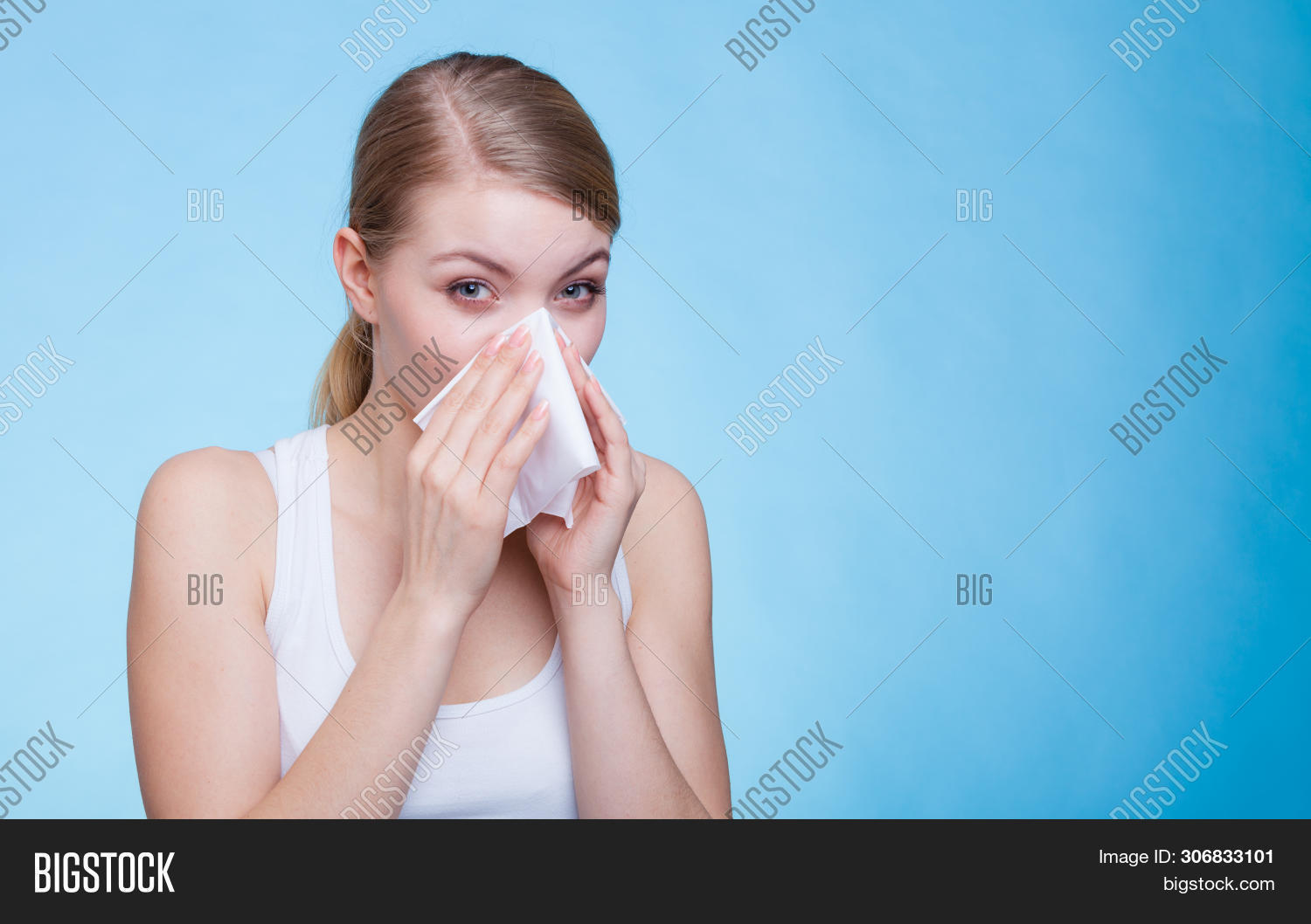 простуда. A cold nose now. женщина сморкается. насморк. Catch a cold.